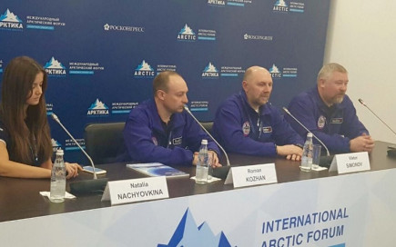 Первая экспедиция к Северному полюсу на российских снегоходах состоится в 2018 году