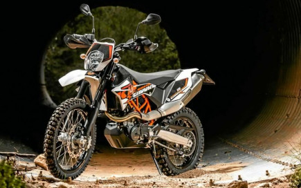 Компания KTM отзывает 409 мотоциклов KTM 690 Enduro R 2015
